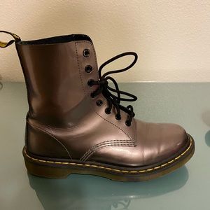 Dr. Martens Pascal (Pewter)